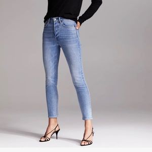 Artizia Yoko High Rise Slim Jean size 25, currently sold out online